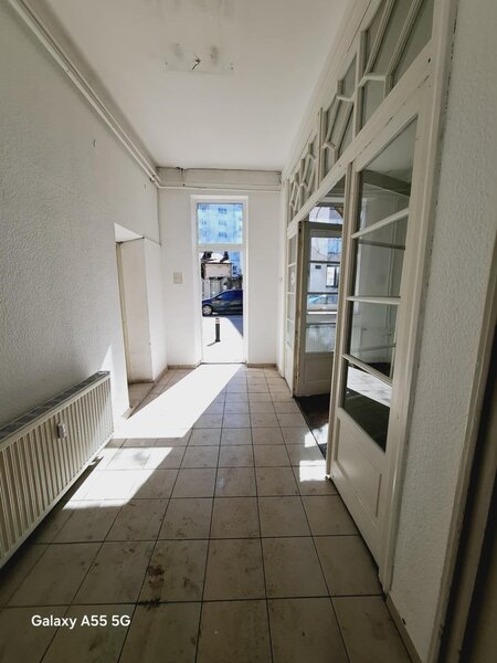 Obor, spatiu comercial la 5 minute pana la gura de metrou.