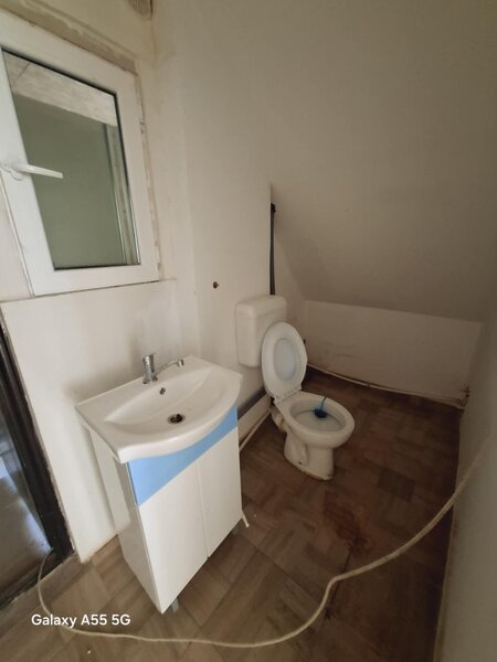 Obor, spatiu comercial la 5 minute pana la gura de metrou.